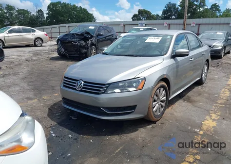 2013 Volkswagen Passat 2.5L S z USA, uszkodzony, nr VIN 1VWAP7A36DC066412
